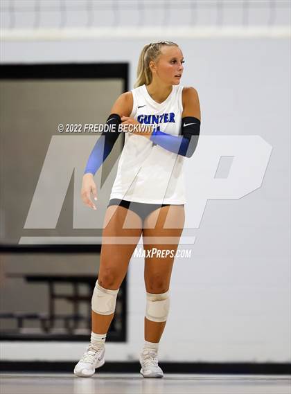 Thumbnail 2 in Aubrey @ Gunter photogallery.