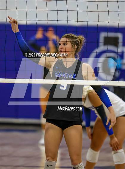 Thumbnail 2 in Aubrey @ Gunter photogallery.