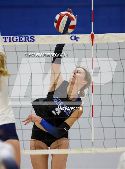 Thumbnail 2 in Aubrey @ Gunter photogallery.