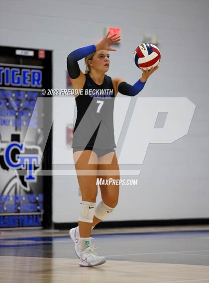 Thumbnail 1 in Aubrey @ Gunter photogallery.