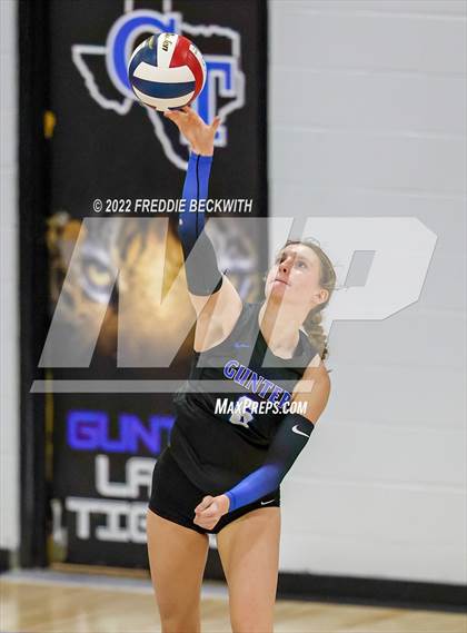 Thumbnail 2 in Aubrey @ Gunter photogallery.