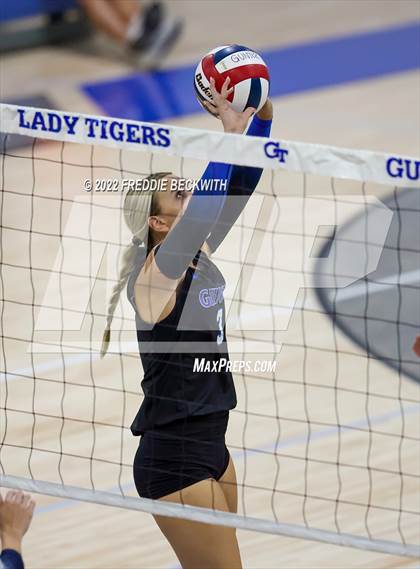 Thumbnail 3 in Aubrey @ Gunter photogallery.