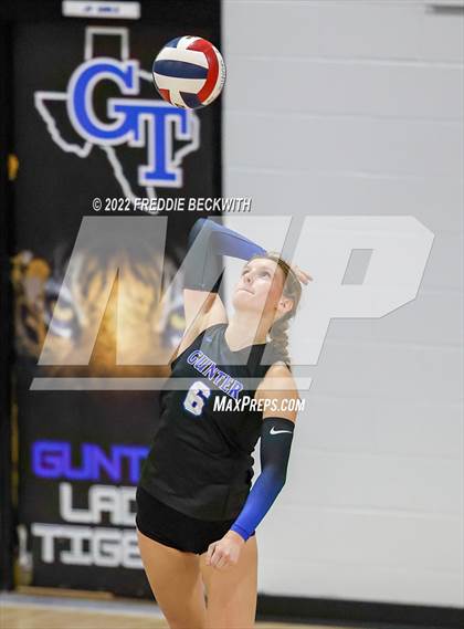 Thumbnail 3 in Aubrey @ Gunter photogallery.