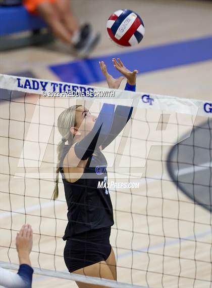 Thumbnail 2 in Aubrey @ Gunter photogallery.
