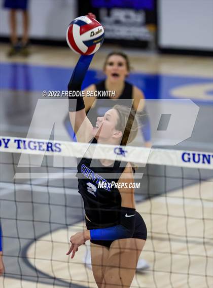 Thumbnail 3 in Aubrey @ Gunter photogallery.