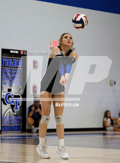 Thumbnail 3 in Aubrey @ Gunter photogallery.