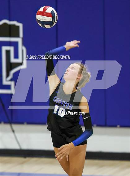 Thumbnail 3 in Aubrey @ Gunter photogallery.