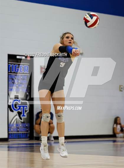 Thumbnail 1 in Aubrey @ Gunter photogallery.