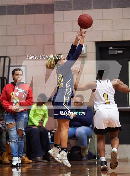 Thumbnail 1 in Knightdale vs. E.E. Smith photogallery.