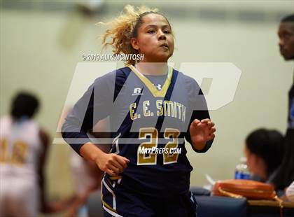 Thumbnail 3 in Knightdale vs. E.E. Smith photogallery.
