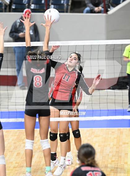 Thumbnail 3 in Strasburg vs. Hoehne (CHSAA 2A 1st Round) photogallery.
