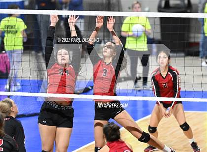 Thumbnail 2 in Strasburg vs. Hoehne (CHSAA 2A 1st Round) photogallery.