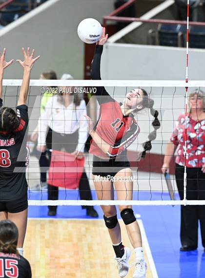 Thumbnail 3 in Strasburg vs. Hoehne (CHSAA 2A 1st Round) photogallery.