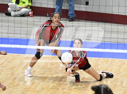 Thumbnail 3 in Strasburg vs. Hoehne (CHSAA 2A 1st Round) photogallery.