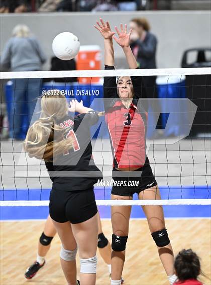 Thumbnail 3 in Strasburg vs. Hoehne (CHSAA 2A 1st Round) photogallery.