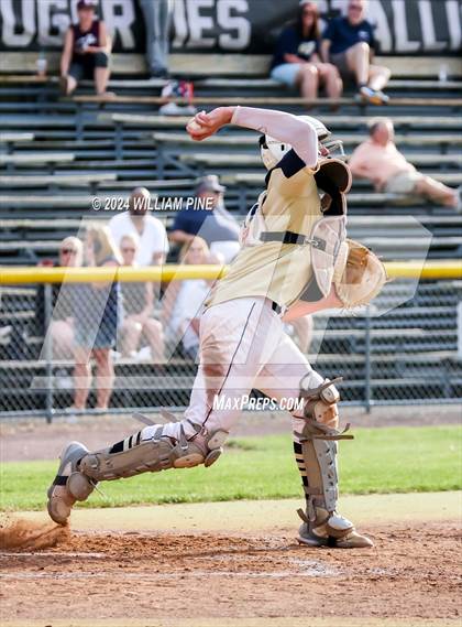 Thumbnail 1 in Kingston vs Newburgh Free Academy (NYSPHSAA Section 9 AAA Final) photogallery.