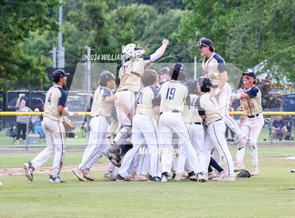 Thumbnail 2 in Kingston vs Newburgh Free Academy (NYSPHSAA Section 9 AAA Final) photogallery.