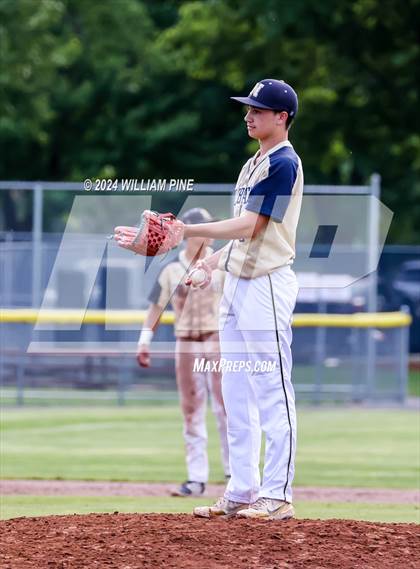 Thumbnail 3 in Kingston vs Newburgh Free Academy (NYSPHSAA Section 9 AAA Final) photogallery.