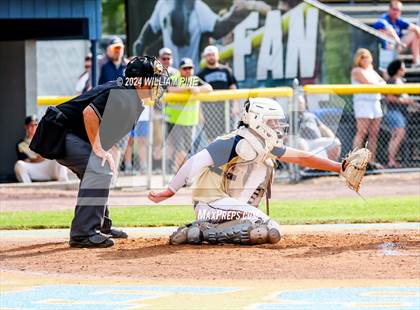 Thumbnail 3 in Kingston vs Newburgh Free Academy (NYSPHSAA Section 9 AAA Final) photogallery.