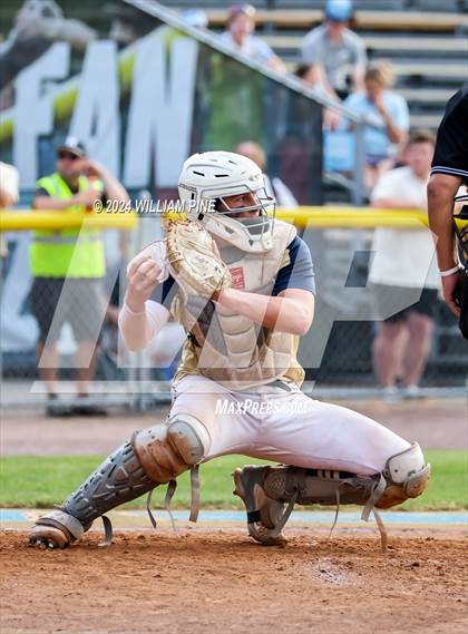 Thumbnail 2 in Kingston vs Newburgh Free Academy (NYSPHSAA Section 9 AAA Final) photogallery.