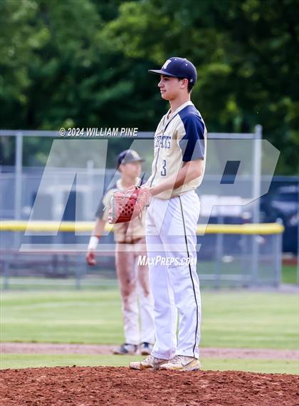 Thumbnail 1 in Kingston vs Newburgh Free Academy (NYSPHSAA Section 9 AAA Final) photogallery.
