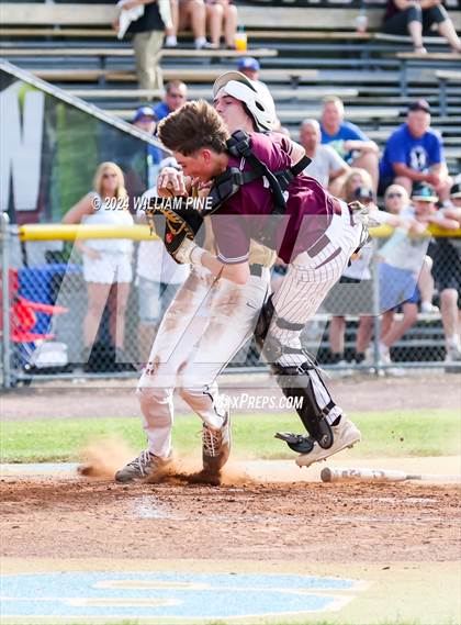 Thumbnail 1 in Kingston vs Newburgh Free Academy (NYSPHSAA Section 9 AAA Final) photogallery.