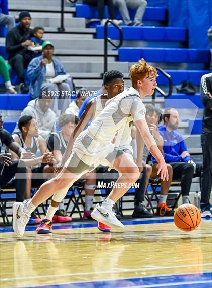 Thumbnail 3 in Riviera Prep v DME Academy (IMG Ascender Classic) photogallery.