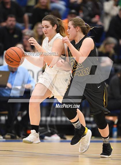 Thumbnail 2 in Garfield vs. Newton Falls (OHSAA Division III District Semifinal) photogallery.