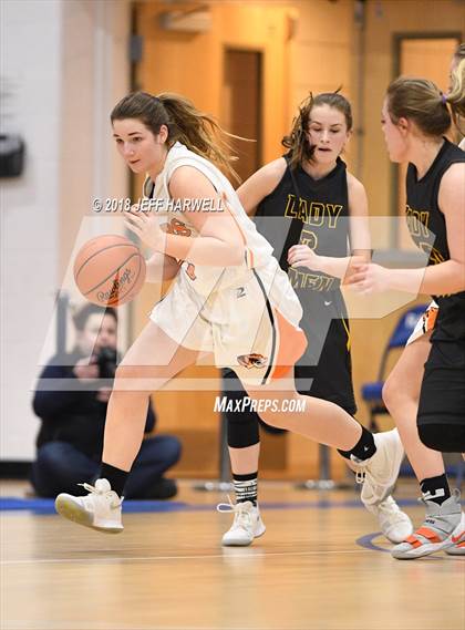 Thumbnail 2 in Garfield vs. Newton Falls (OHSAA Division III District Semifinal) photogallery.