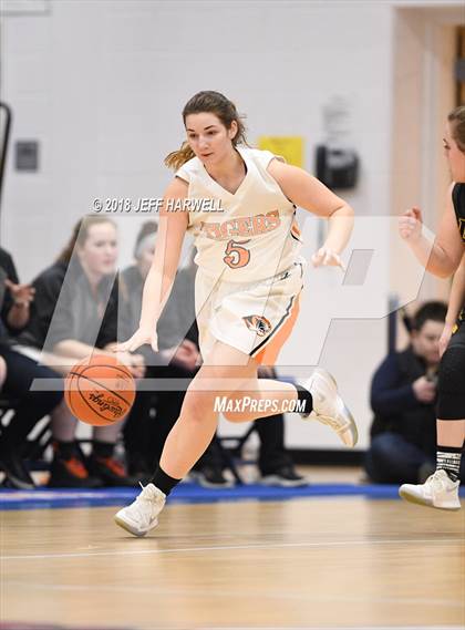 Thumbnail 3 in Garfield vs. Newton Falls (OHSAA Division III District Semifinal) photogallery.