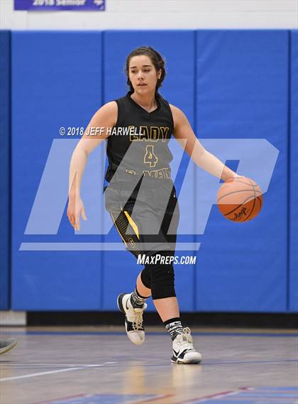 Thumbnail 2 in Garfield vs. Newton Falls (OHSAA Division III District Semifinal) photogallery.