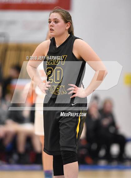 Thumbnail 3 in Garfield vs. Newton Falls (OHSAA Division III District Semifinal) photogallery.