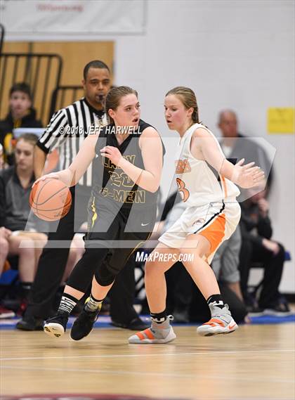 Thumbnail 2 in Garfield vs. Newton Falls (OHSAA Division III District Semifinal) photogallery.