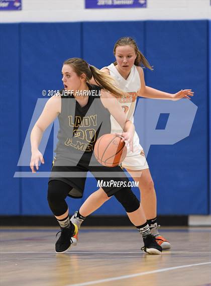Thumbnail 1 in Garfield vs. Newton Falls (OHSAA Division III District Semifinal) photogallery.