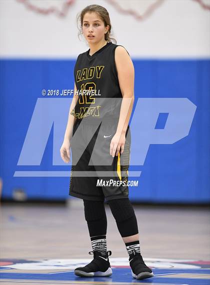 Thumbnail 1 in Garfield vs. Newton Falls (OHSAA Division III District Semifinal) photogallery.