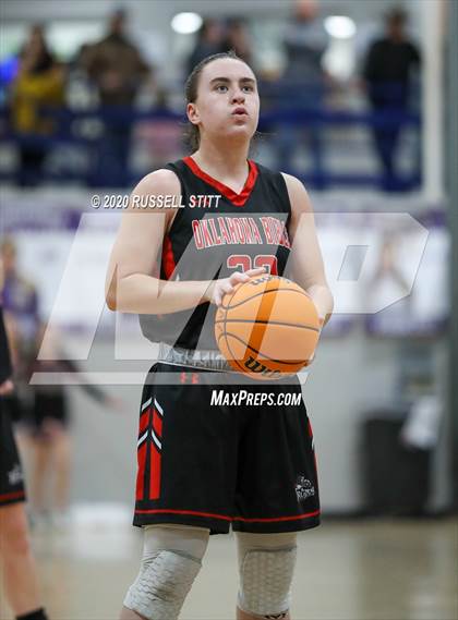 Thumbnail 2 in Cashion vs Oklahoma Bible photogallery.