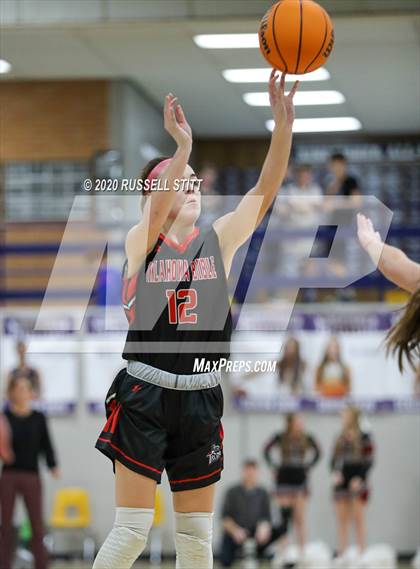 Thumbnail 3 in Cashion vs Oklahoma Bible photogallery.
