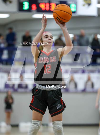 Thumbnail 1 in Cashion vs Oklahoma Bible photogallery.