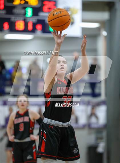 Thumbnail 1 in Cashion vs Oklahoma Bible photogallery.