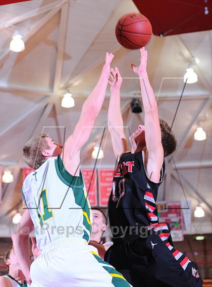 Thumbnail 2 in Bishop Carroll vs Blue Valley West (McPherson Invitational 2nd Round) photogallery.