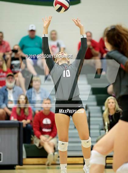 Thumbnail 3 in Liberty vs Reedy photogallery.