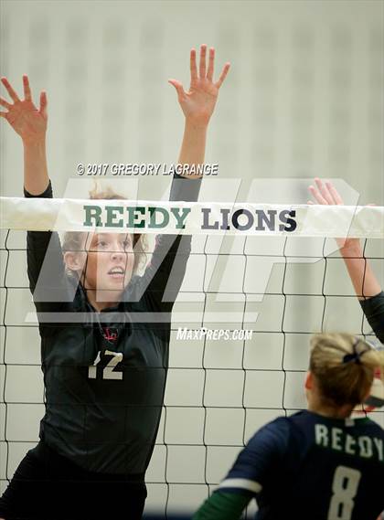 Thumbnail 3 in Liberty vs Reedy photogallery.