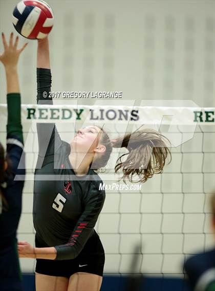 Thumbnail 2 in Liberty vs Reedy photogallery.