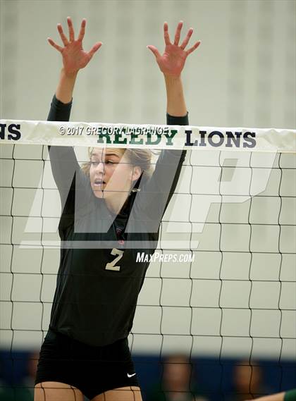 Thumbnail 2 in Liberty vs Reedy photogallery.