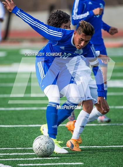 Thumbnail 3 in Chula Vista vs. Helix photogallery.