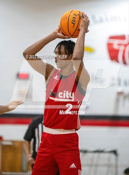 Thumbnail 1 in Greater Destiny Prep Academy vs Bull City Prep (Berean Christmas Showcase) photogallery.