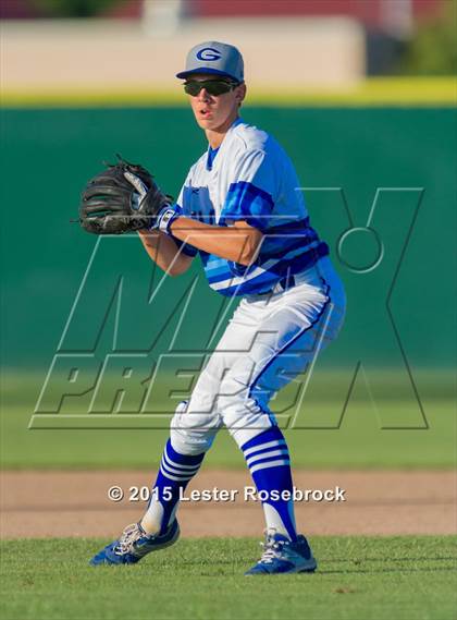 Thumbnail 2 in Georgetown vs. Calallen (5A Regional Final) photogallery.