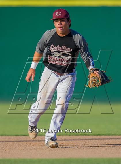Thumbnail 2 in Georgetown vs. Calallen (5A Regional Final) photogallery.