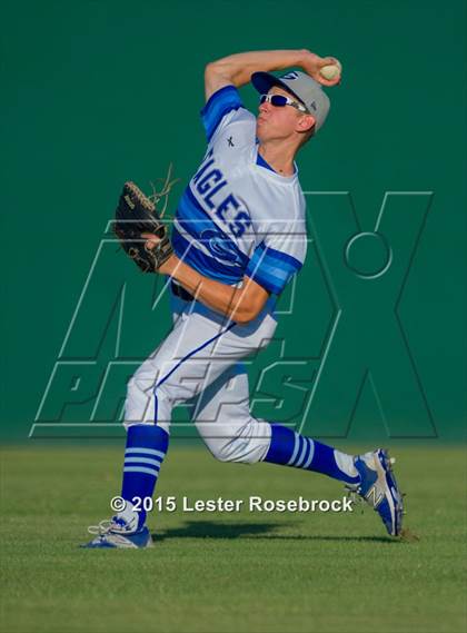Thumbnail 2 in Georgetown vs. Calallen (5A Regional Final) photogallery.