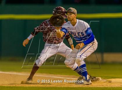 Thumbnail 1 in Georgetown vs. Calallen (5A Regional Final) photogallery.